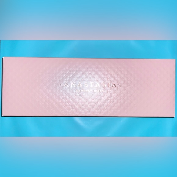 Anastasia Beverly Hills Primrose All In One Face & Eye Shadow Palette. Contour - Picture 3 of 8